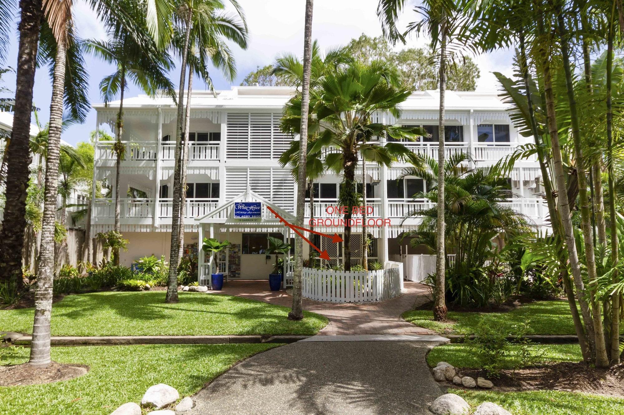 Aparthotel The White House Port Douglas Exteriér fotografie